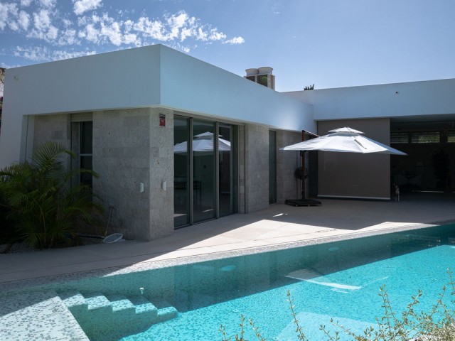 6 Sovrums Villa i Marbesa