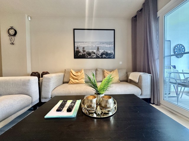 2 Bedrooms Apartment in Calahonda