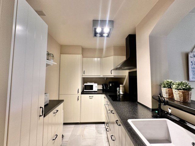 2 Bedrooms Apartment in Calahonda