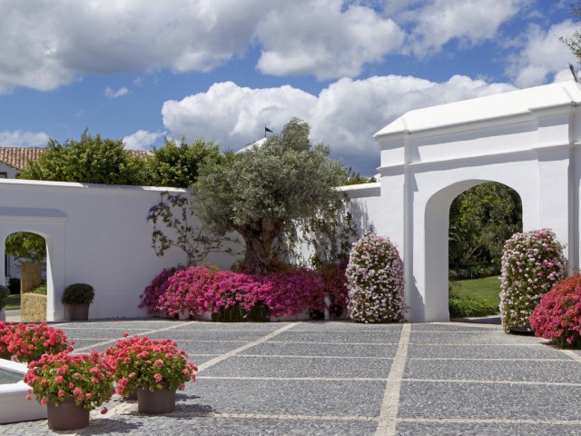6 Bedrooms Villa in Casares