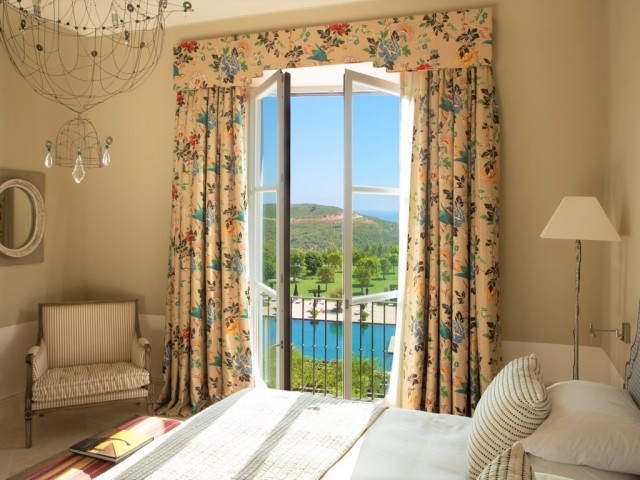6 Bedrooms Villa in Casares