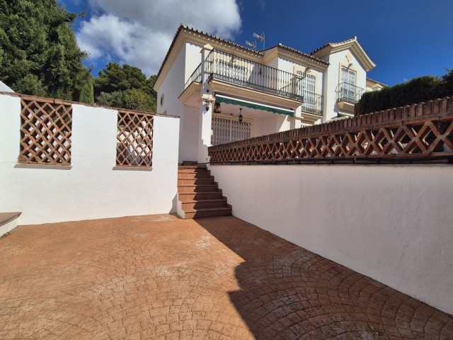 3 Bedrooms Villa in Alhaurin Golf