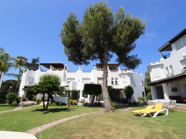 3 Bedrooms Townhouse in Nueva Andalucía