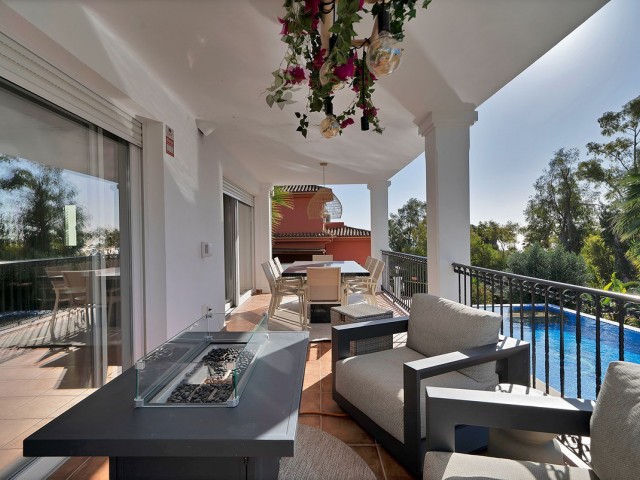 5 Bedrooms Villa in Benalmadena