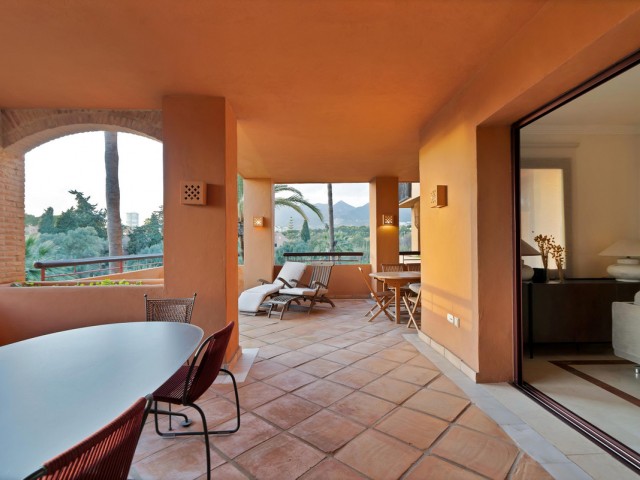 Apartamento, Bahía de Marbella, R5304808