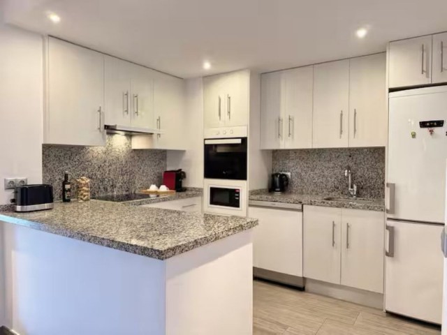 2 Slaapkamer Appartement in Elviria