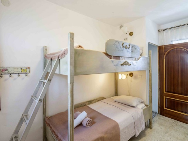 6 Bedrooms Villa in Fuengirola