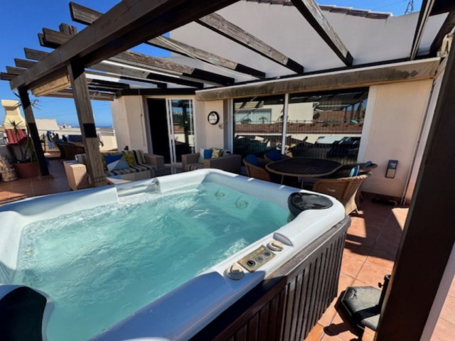 Penthouse, Riviera del Sol, R5306842