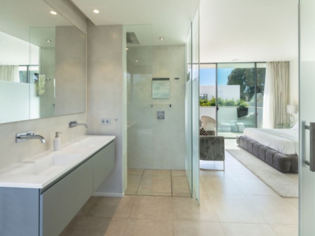 7 Sovrums Villa i Puerto Banús