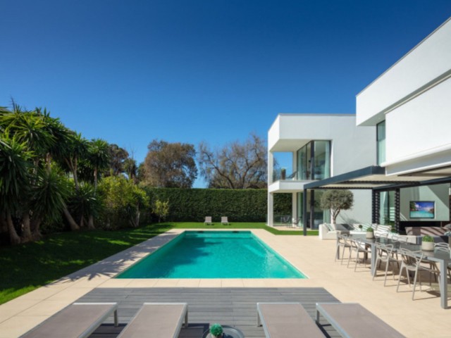 7 Sovrums Villa i Puerto Banús