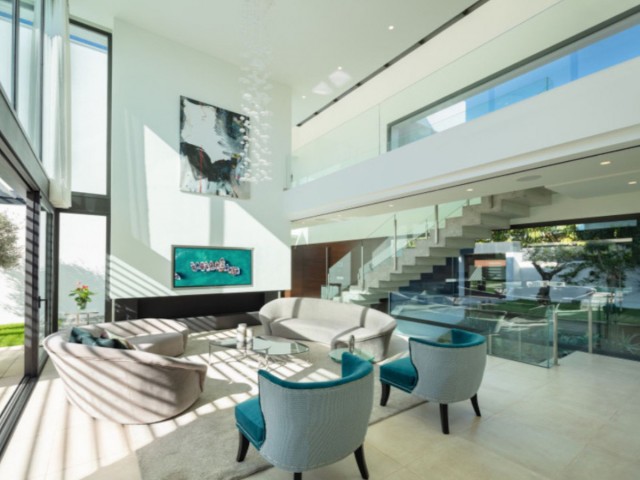7 Sovrums Villa i Puerto Banús