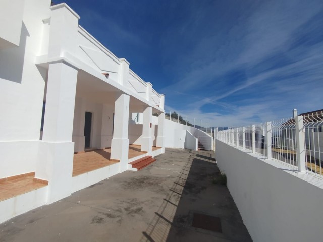 3 Slaapkamer Rijtjeshuis in Doña Julia