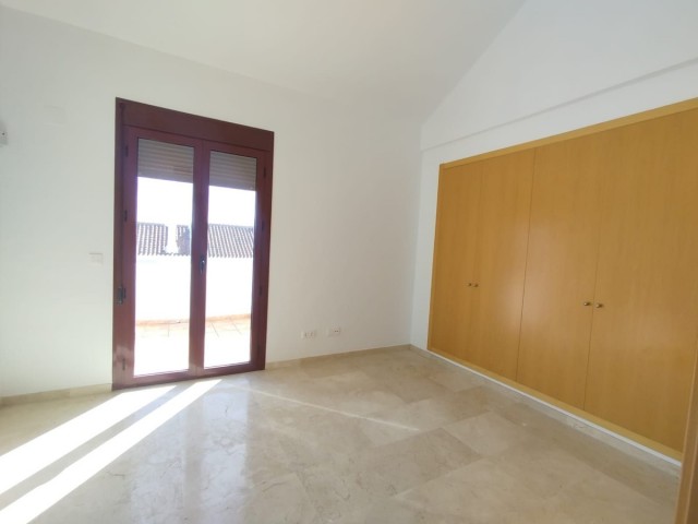 3 Slaapkamer Rijtjeshuis in Doña Julia