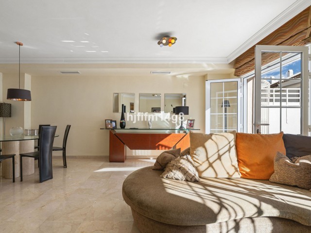 3 Bedrooms Townhouse in Nueva Andalucía