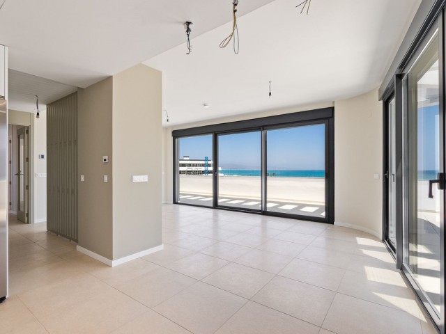 Penthouse avec 2 Chambres  à Playamar