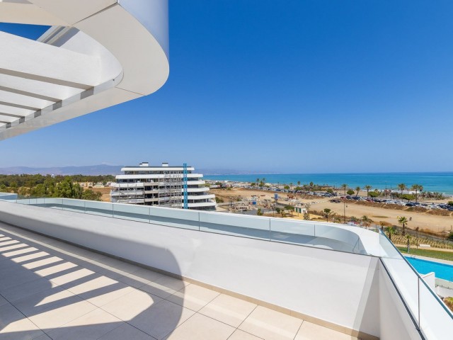 Penthouse avec 2 Chambres  à Playamar