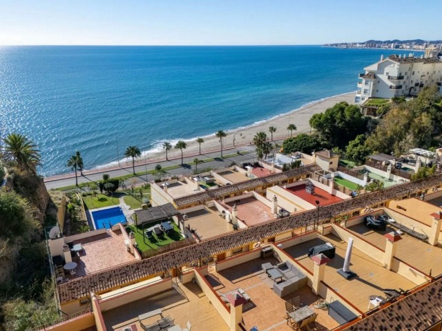 Penthouse avec 2 Chambres  à Benalmadena