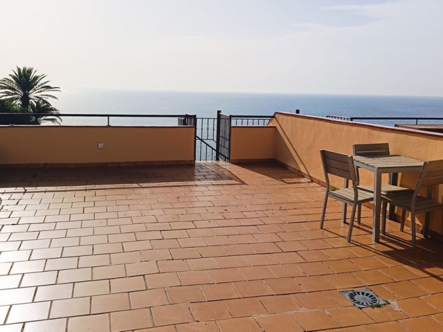 Penthouse avec 2 Chambres  à Benalmadena