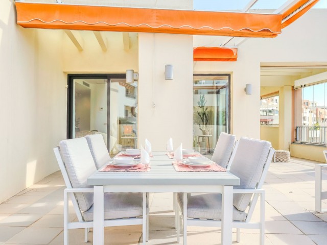 Penthouse in Altos de los Monteros