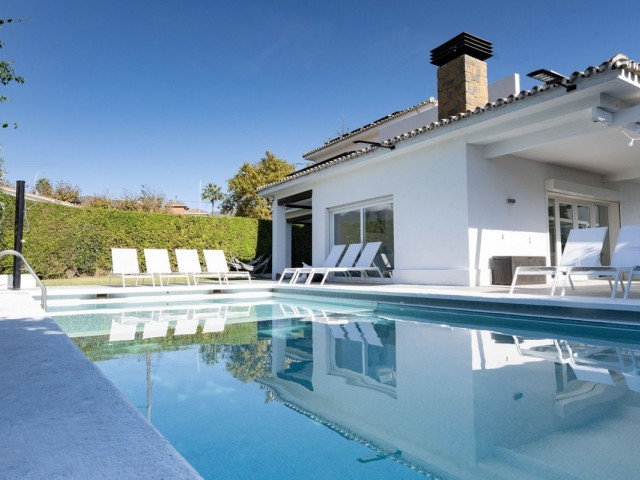 6 Bedrooms Villa in Benalmadena