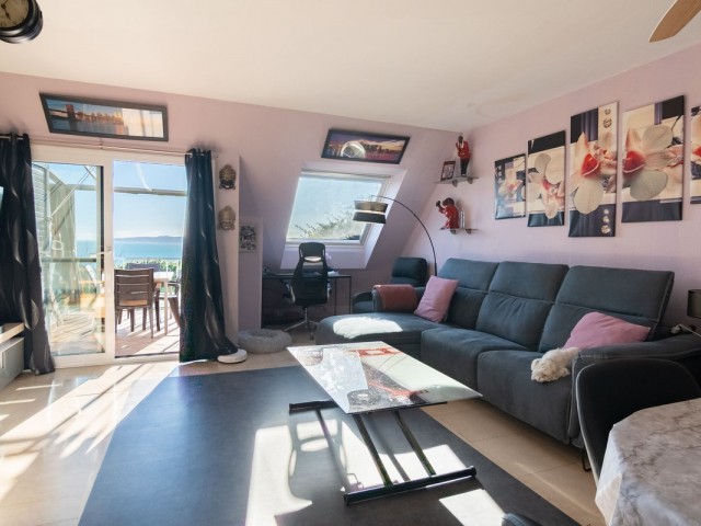 4 Bedrooms Townhouse in Estepona