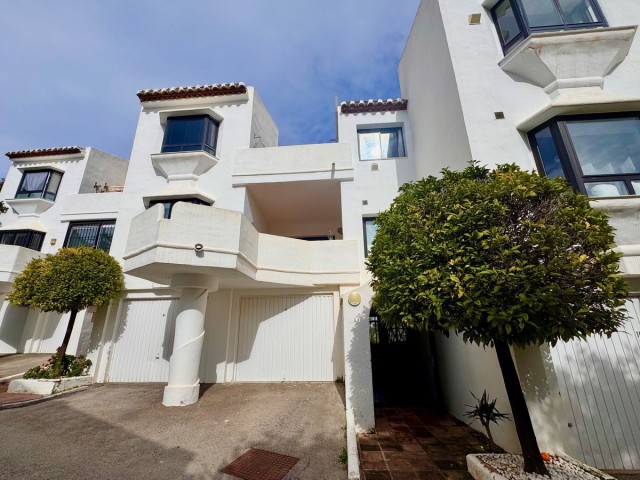 Penthouse in Calahonda