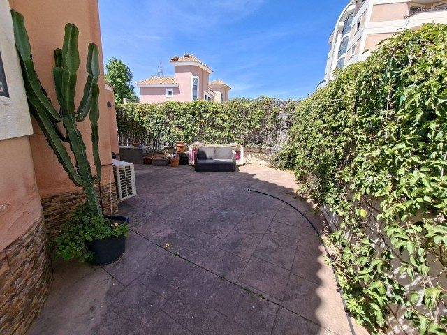 3 Schlafzimmer Reihenhaus in San Luis de Sabinillas
