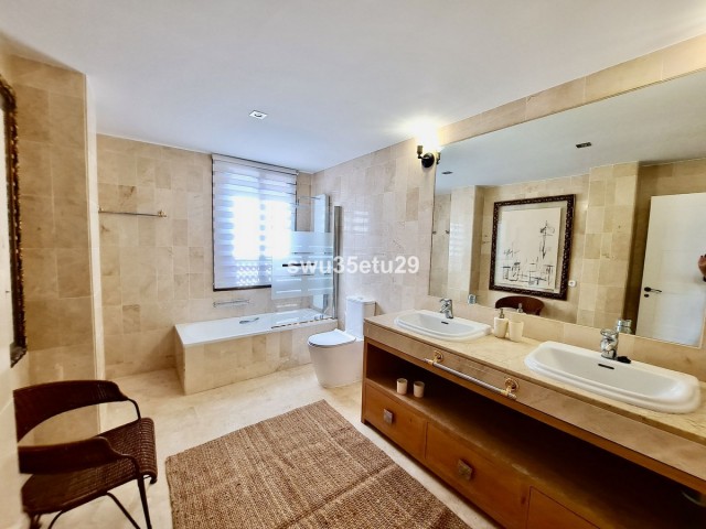2 Bedrooms Apartment in La Mairena