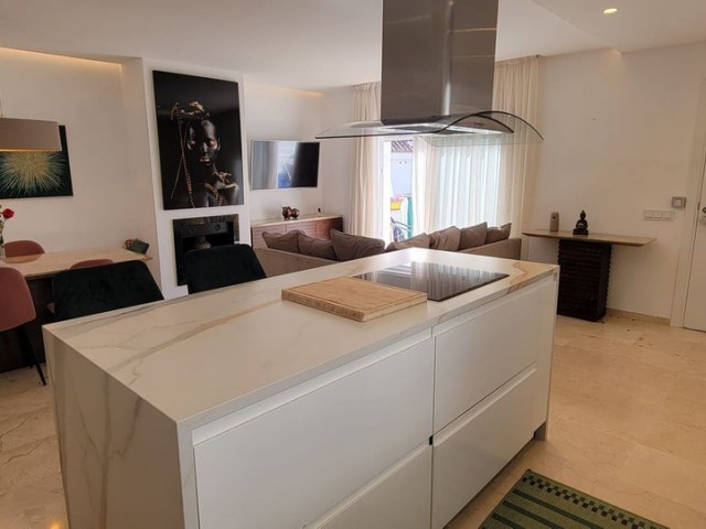 2 Bedrooms Apartment in Puerto Banús