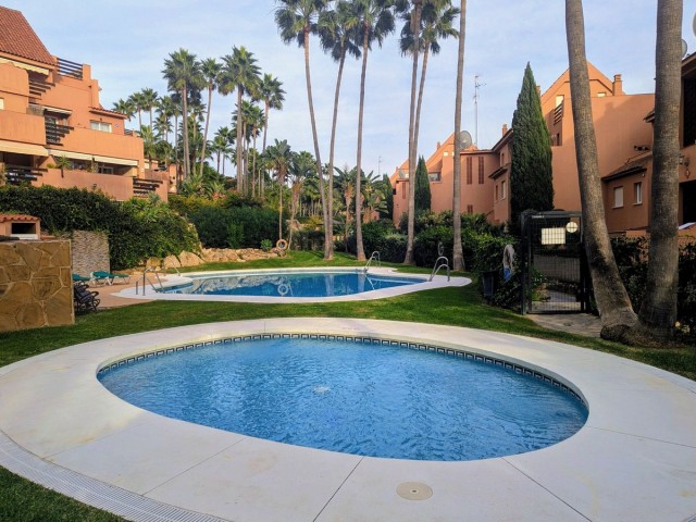 Apartment, Casares, R5310043