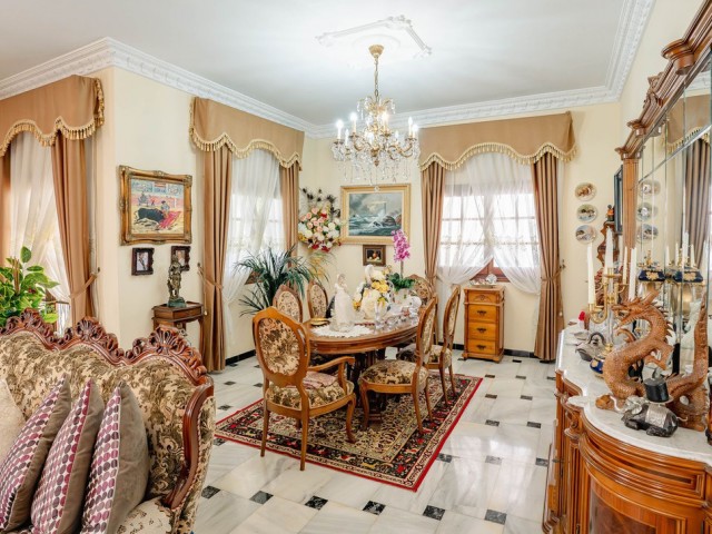 Villa avec 5 Chambres  à Los Pacos