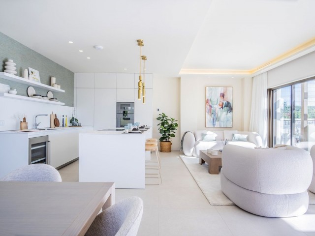 Villa avec 4 Chambres  à New Golden Mile