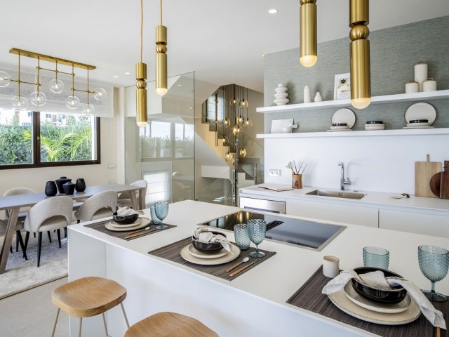 Villa avec 4 Chambres  à New Golden Mile