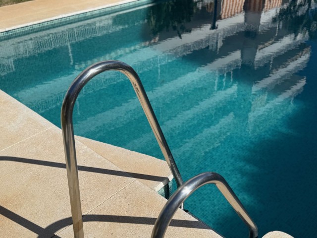 Apartamento con 2 Dormitorios  en Puerto Banús