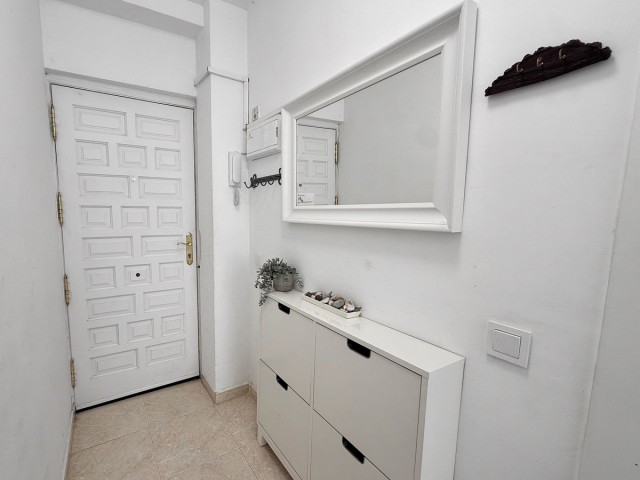 Apartamento con 2 Dormitorios  en Puerto Banús