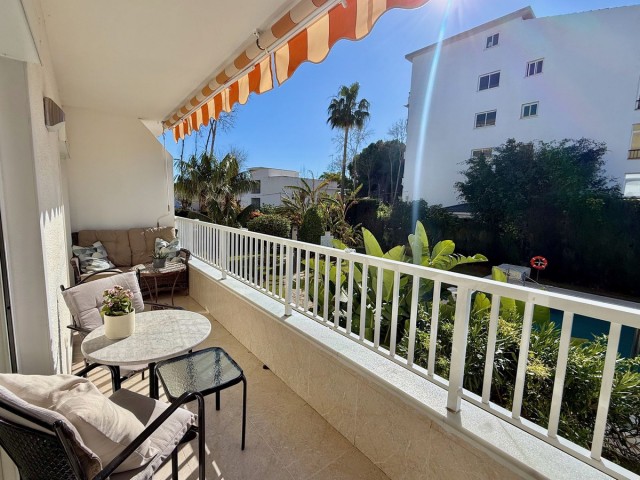 Apartment, The Golden Mile, R5306488