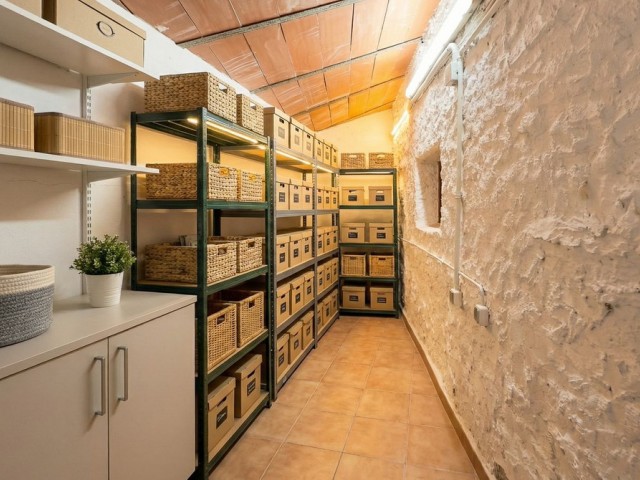 Commercial in Campo Mijas