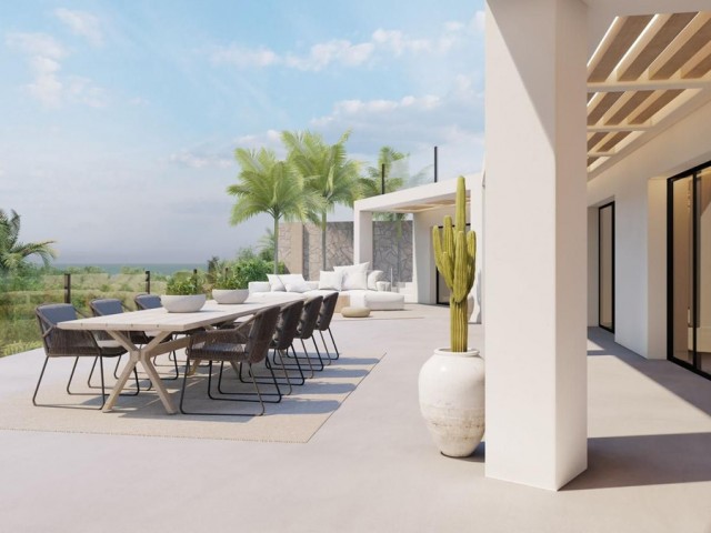 4 Bedrooms Villa in Elviria