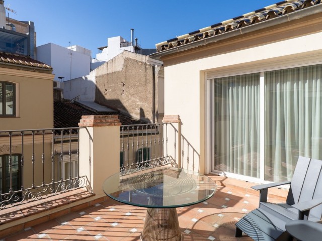 4 Bedrooms Apartment in Málaga Centro