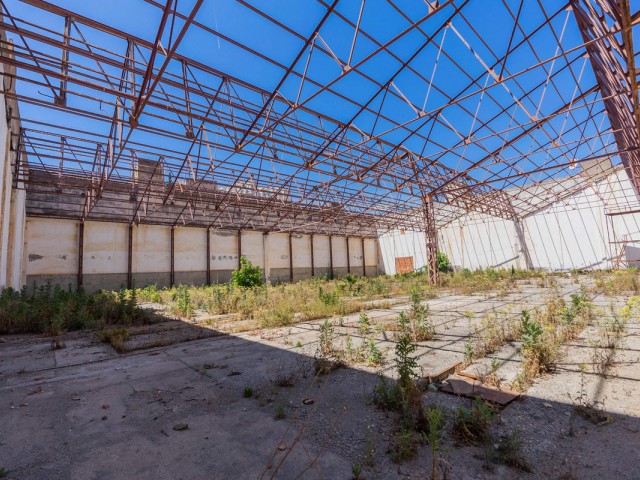 Commercial avec 0 Chambres  à La Colina