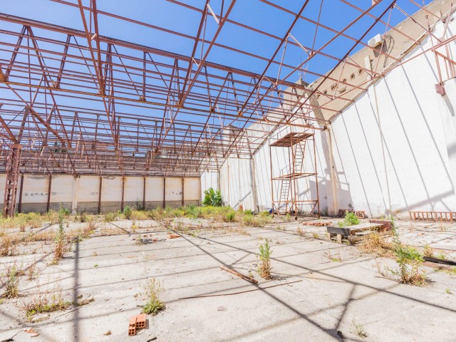 Commercial avec 0 Chambres  à La Colina