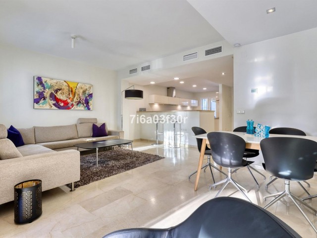 4 Bedrooms Townhouse in San Pedro de Alcántara