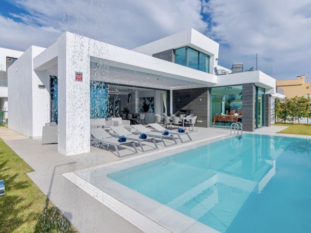 4 Makuuhuoneen Huvila Calahonda