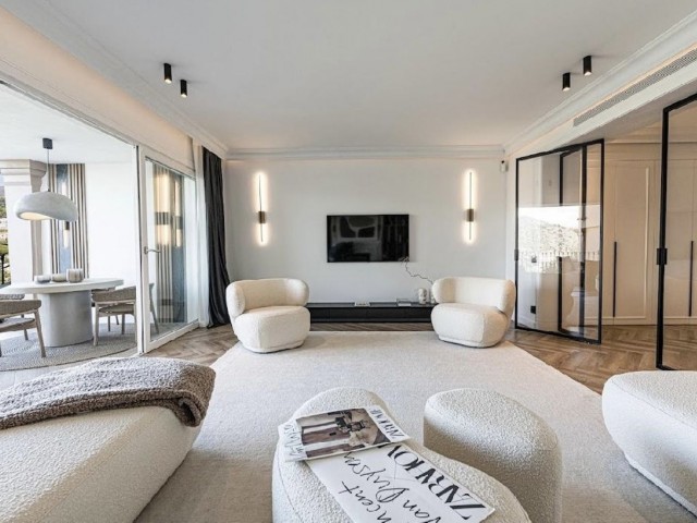 3 Bedrooms Townhouse in Benahavís