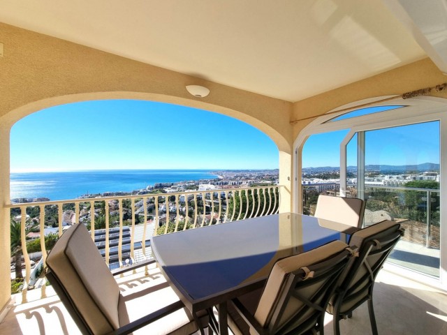 5 Bedrooms Villa in Benalmadena