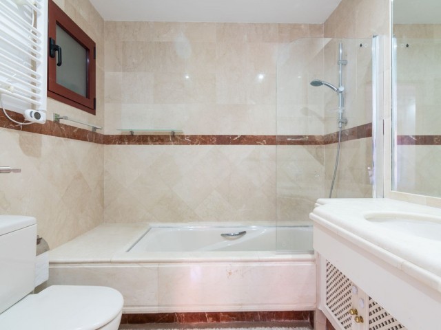 3 Schlafzimmer Apartment in Elviria