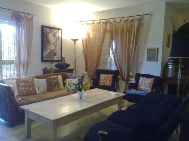 Villa con 7 Dormitorios  en Nueva Andalucía