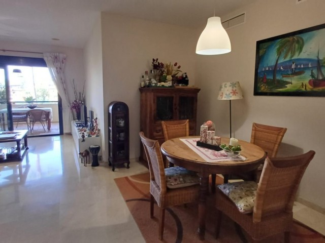 2 Soveroms Leilighet i Guadalmina Alta