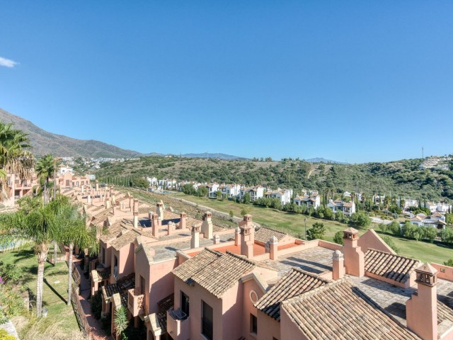3 Bedrooms Townhouse in Estepona