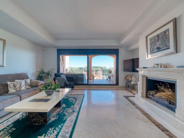 3 Bedrooms Townhouse in Estepona